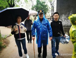 书法家佟岩林作品多少钱(佟岩林的一幅字能卖多钱)-书法家佟岩林联系方式