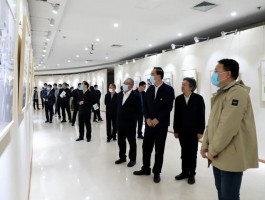 中央纪委国家监委驻中宣部纪检监察组参观第六届“中国·桐乡廉政漫画展览（北京巡回展）”