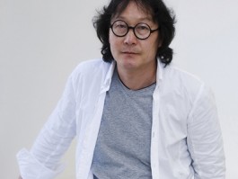 艺术家徐冰介绍和相关作品欣赏