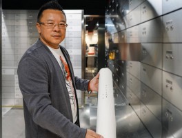 画家刘东瀛作品多少钱(中国画家刘冬)-画家刘东瀛联系方式