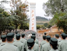 画家姜奇(姜其宾来我院进行专题讲座)
