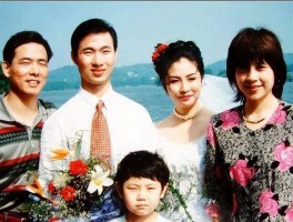 画家蔡振辉作品多少钱(画家蔡振辉画值多少钱)-画家蔡振辉联系方式